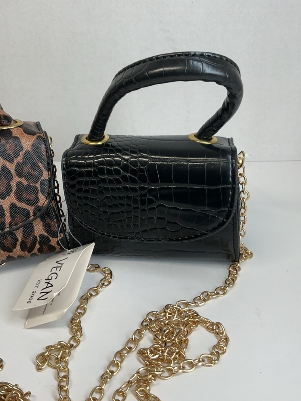 Combo Fashion Mini bags constructed from vegan leather. - Picture 3 of 11